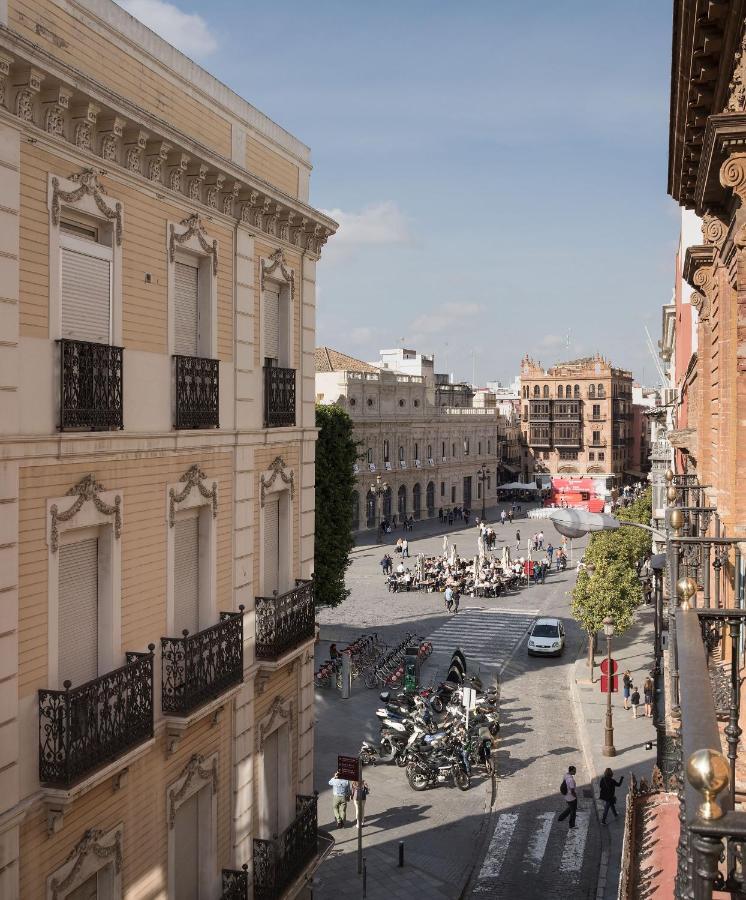 Puerta Catedral Holiday Suites Sewilla Zewnętrze zdjęcie