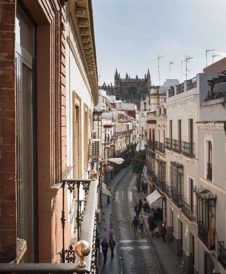 Puerta Catedral Holiday Suites Sewilla Zewnętrze zdjęcie