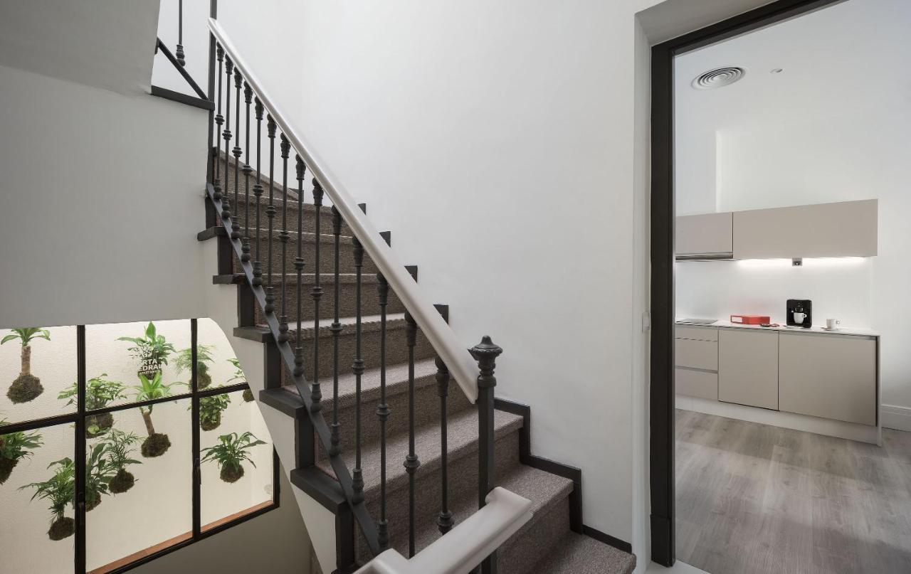 Puerta Catedral Holiday Suites Sewilla Zewnętrze zdjęcie