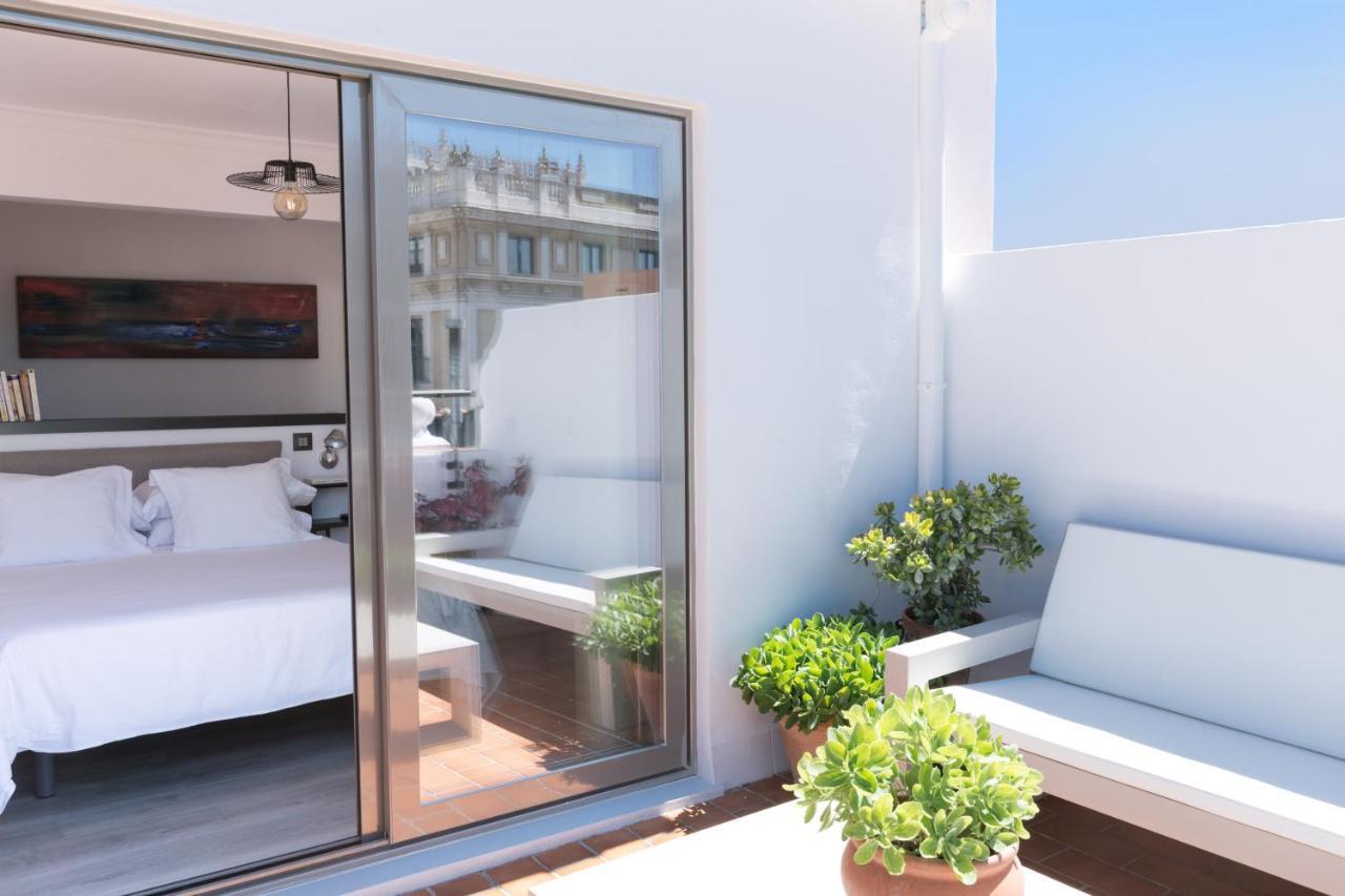 Puerta Catedral Holiday Suites Sewilla Zewnętrze zdjęcie