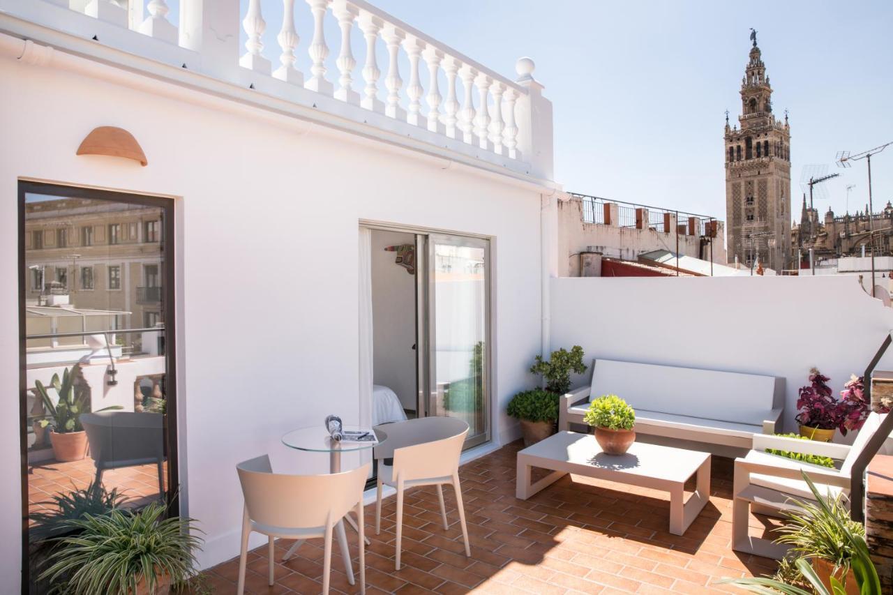 Puerta Catedral Holiday Suites Sewilla Zewnętrze zdjęcie