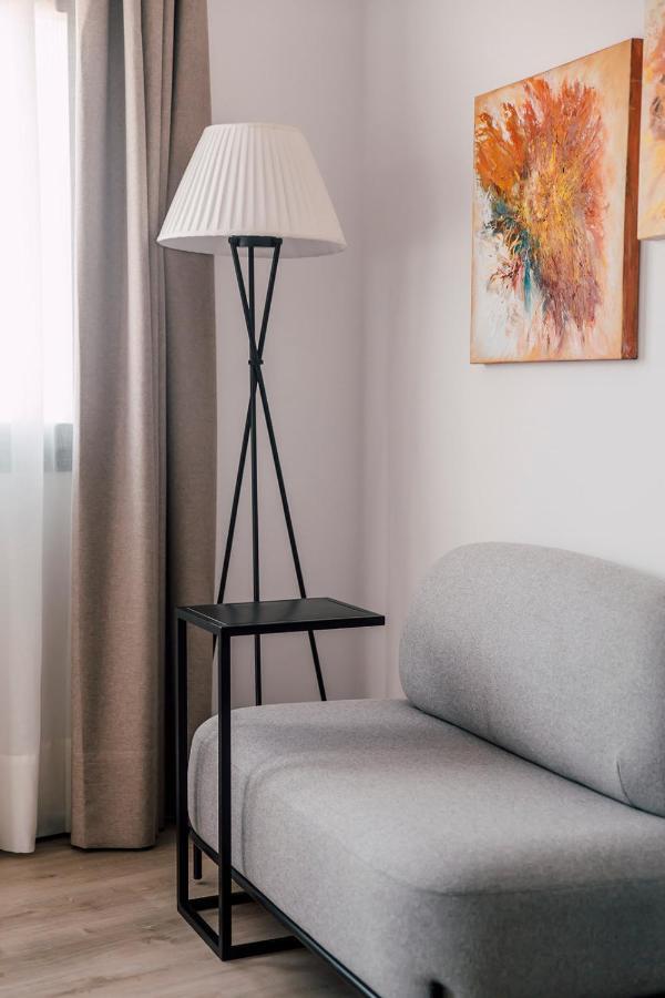 Puerta Catedral Holiday Suites Sewilla Zewnętrze zdjęcie